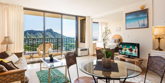 Waikiki Banyan – 34th Floor (1Bed)