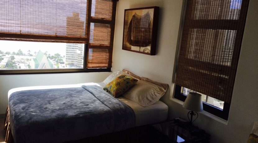 Waikiki Banyan 24th bedroom view