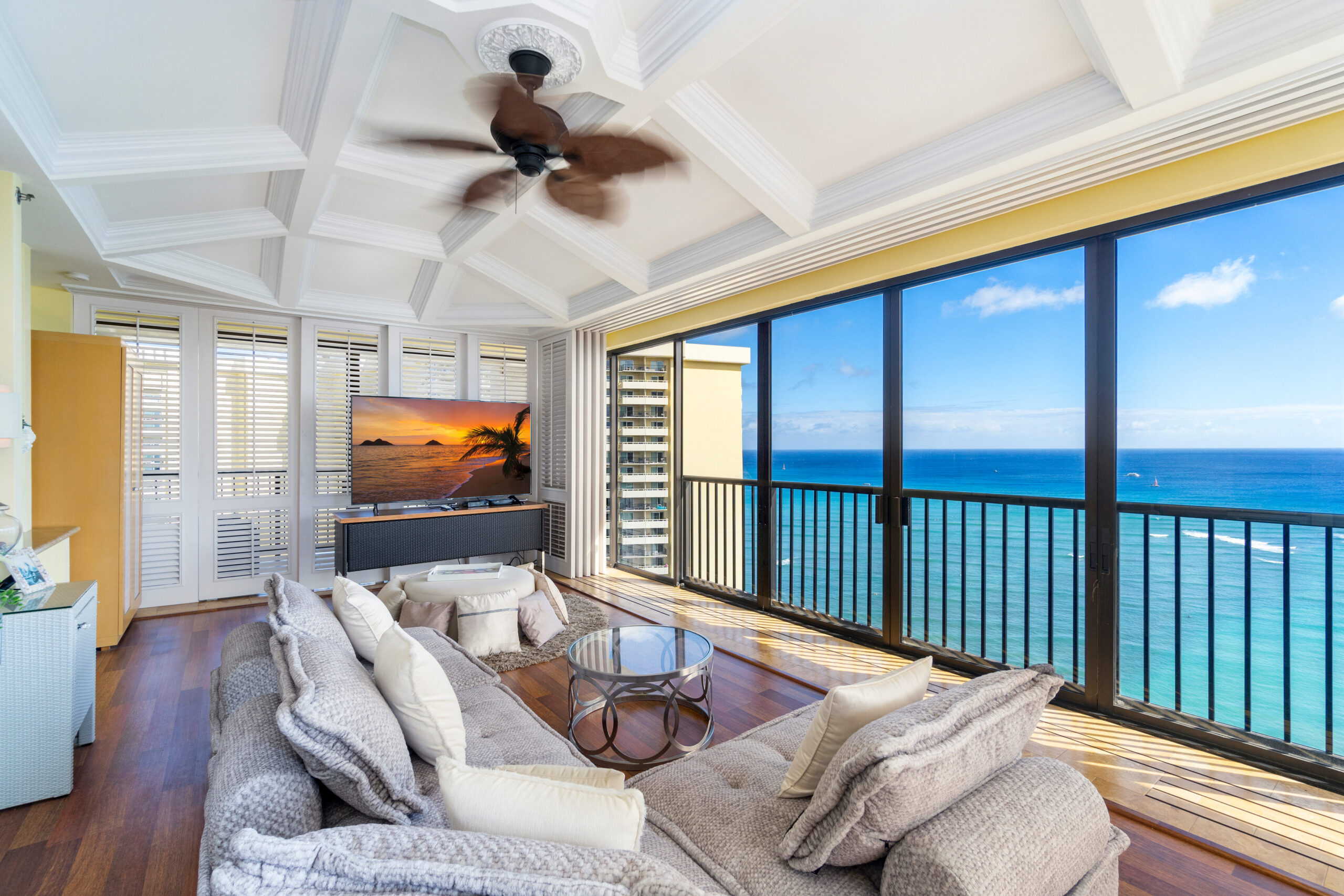 Ocean Views Penthouse Suite (2Bed)